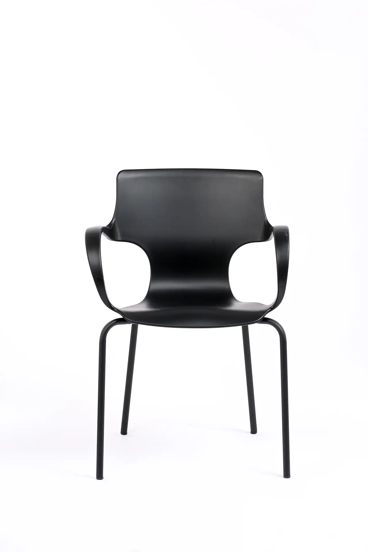 Photo du produit CHAISE SOFIA NOIRE 